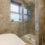 Stylish 3br Townhouse Sleeps 6 Near Centre * York