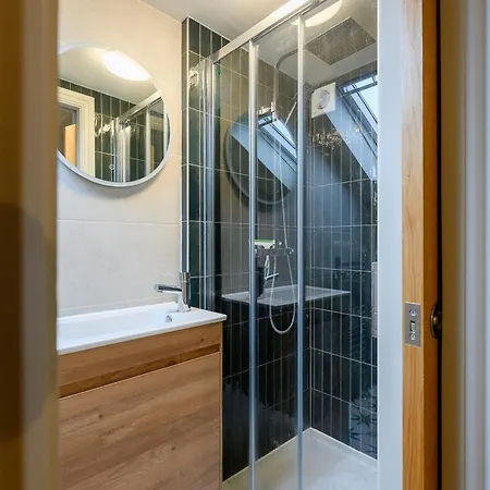 Stylish 3br Townhouse Sleeps 6 Near Centre Casa vacanze York
