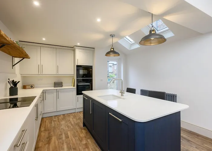 Stylish 3br Townhouse Sleeps 6 Near Centre Dom wakacyjny York