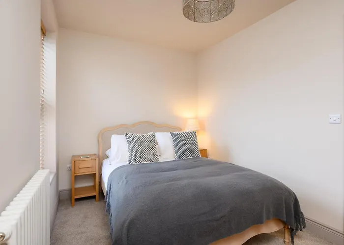 Dom wakacyjny Stylish 3br Townhouse Sleeps 6 Near Centre