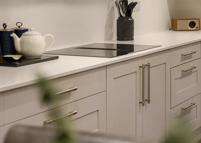 Stylish 3br Townhouse Sleeps 6 Near Centre York