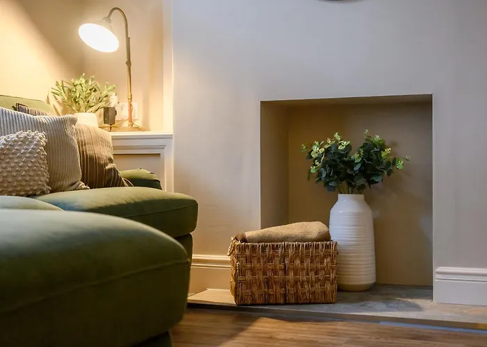 度假居 Stylish 3br Townhouse Sleeps 6 Near Centre 约克