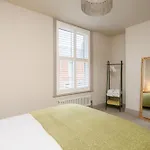 Stylish 3br Townhouse Sleeps 6 Near Centre * York