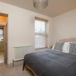 Casa vacanze Stylish 3br Townhouse Sleeps 6 Near Centre *